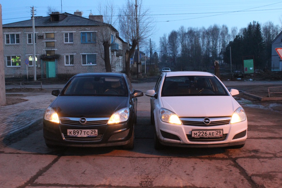 Black или White какая лучше смотрится? — Opel Astra H, 1,6 л, 2014 года ...