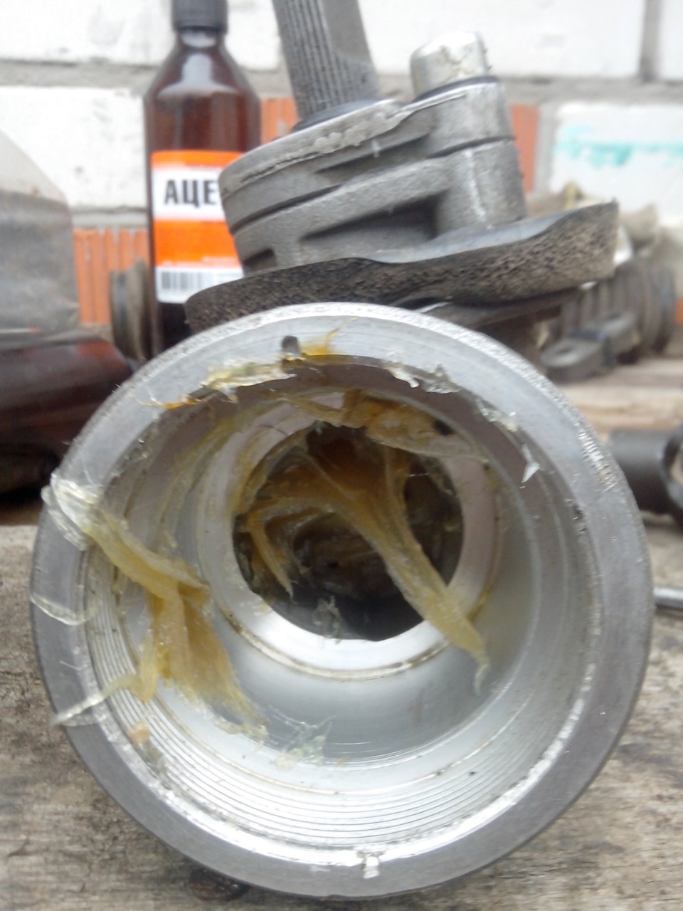 Чем смазывать рейку ваз. Чем смазывать рейку ваз. Смазка рулевой рейки ваз 2110. Смазка для рулевой рейки ваз 2108. Смазка рулевой рейки f10 83 23 9 407 857.