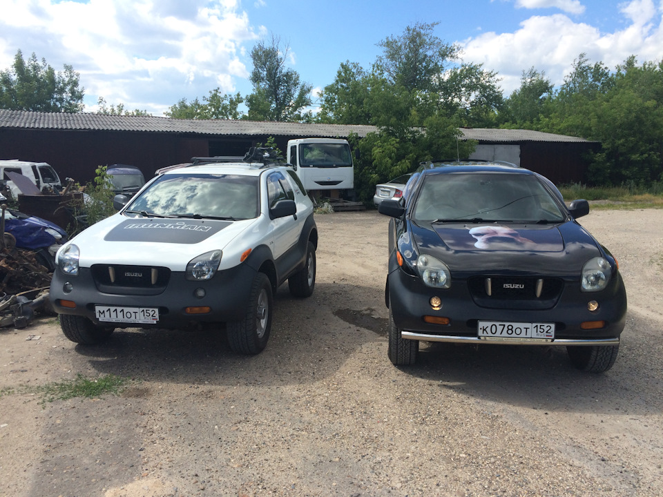 Замена дверных петель на Айронмене. — Isuzu VehiCross, 3,5 л., 2001 ...