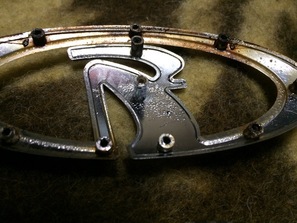 Коррозия эмблемы лада — Lada Калина 2 Спорт, 1,6 л, 2015 года | просто ...