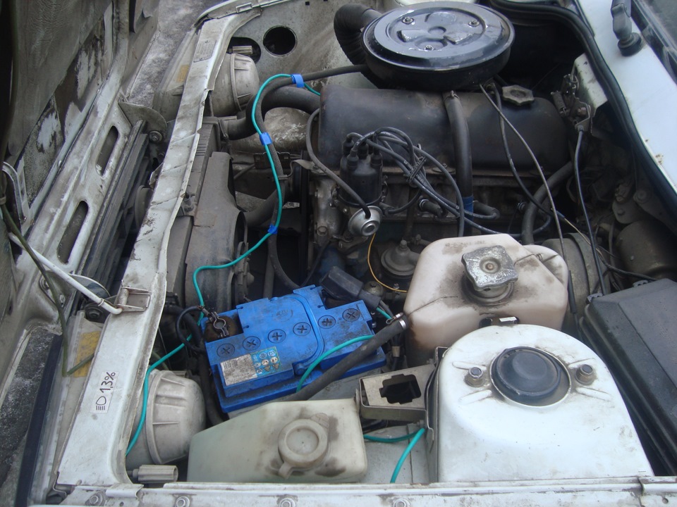 Клемма акб на оду иж. Провод аккумулятора + москвич 412. Аккумулятор иж ода 2126. Иж 2126 аккумулятор. Клемма акб на оду иж.