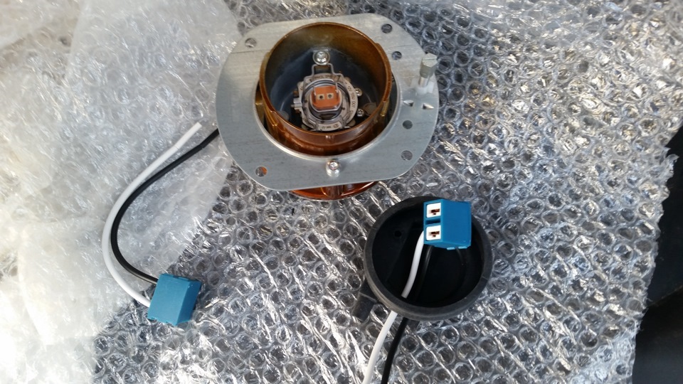 Гериетичность HELLA на высоте, не зря мерс ставит ) — Mitsubishi Pajero Sport (2G)