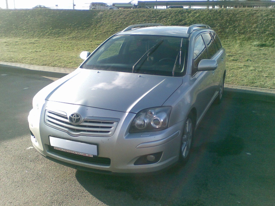 Toyota Avensis 2008 универсал. Фара ксенон Авенсис 2. Авенсис 8.