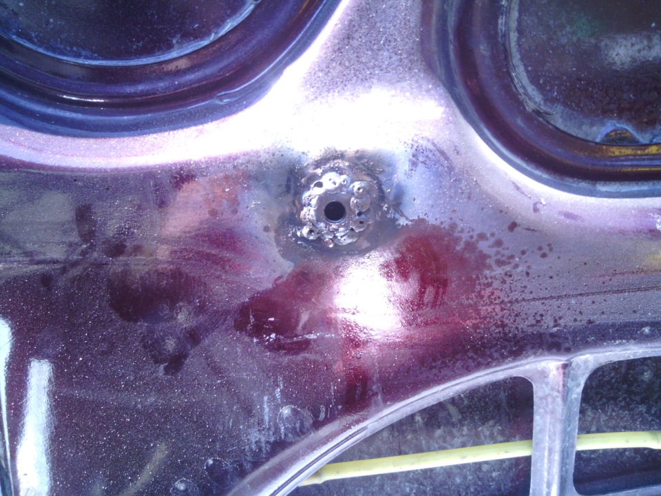 Стойки на капот. — Lada 21088, 1,3 л, 1997 года | тюнинг | DRIVE2