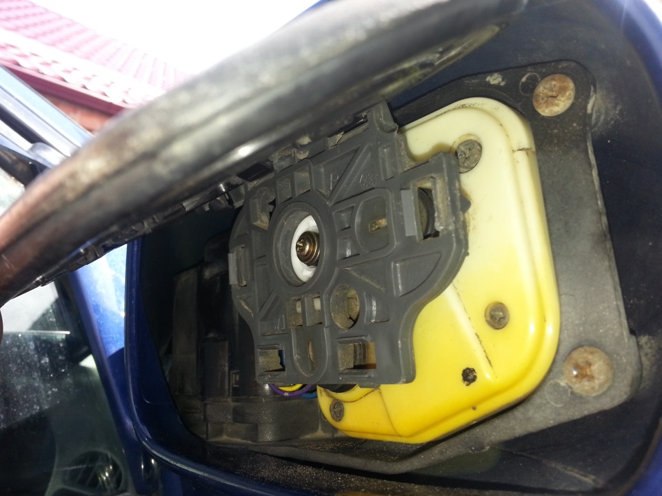 2deb7e6s 960 Как отклеить зеркало заднего вида авто с боковых зеркал