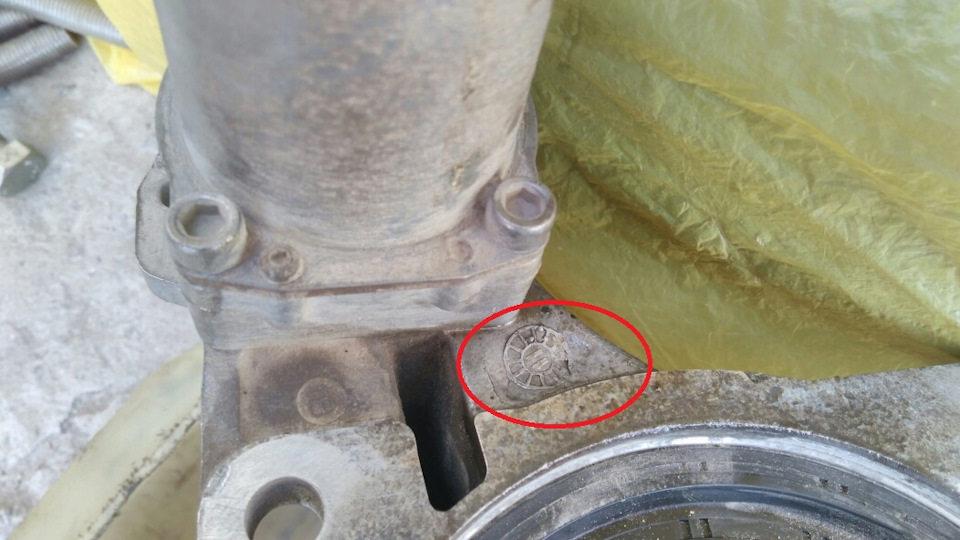 Трещина, заварили сразу после демонтажа — KIA Sportage (3G)