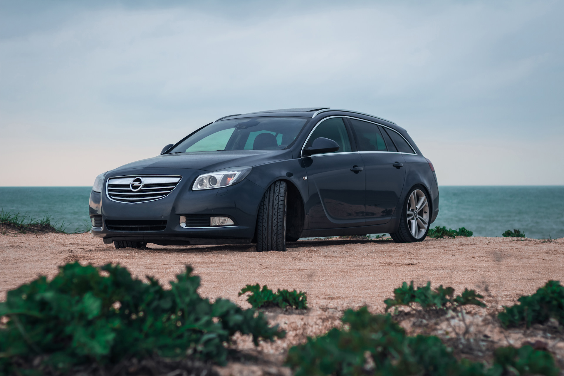 Опель инсигния универсал. Opel Insignia Sports Tourer. Opel Insignia 2009 универсал. Insignia Sports Tourer. Opel Insignia drive2.