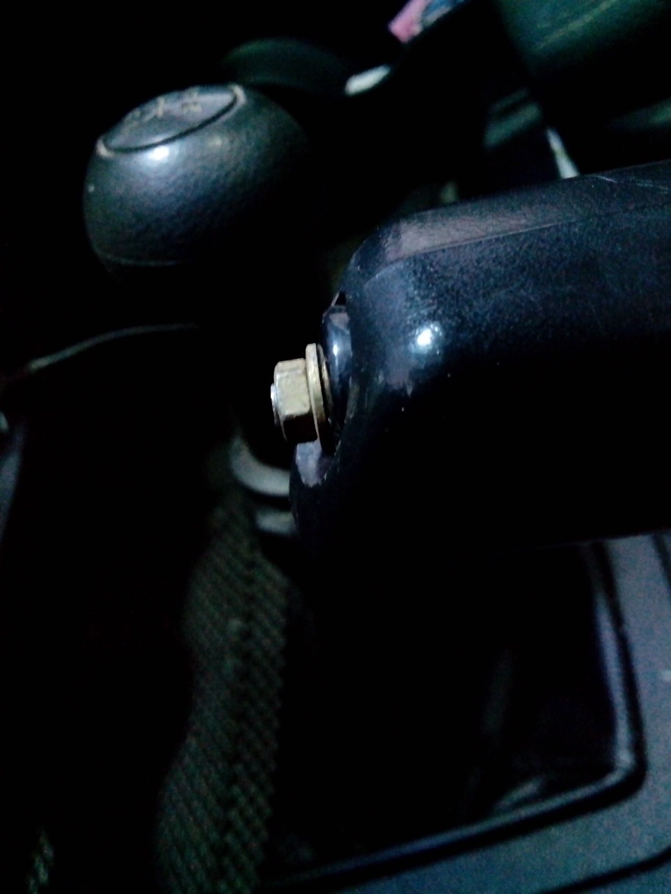 Кнопка ручника. Ремонт "по быстрому" — УАЗ Pickup, 2,7 л, 2013 года ...