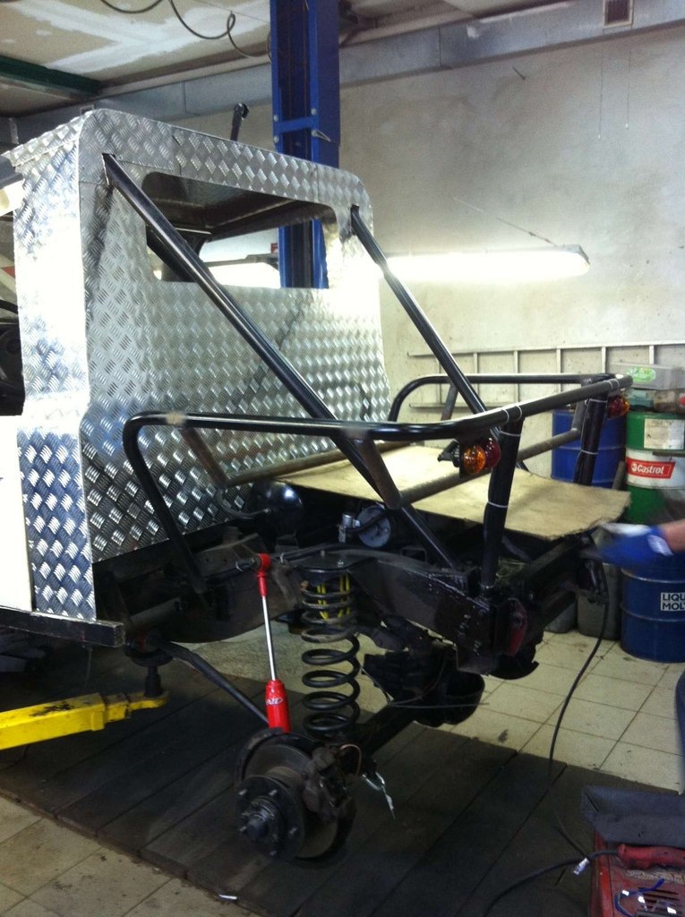 Фото в бортжурнале Land Rover Defender (L315/L316)