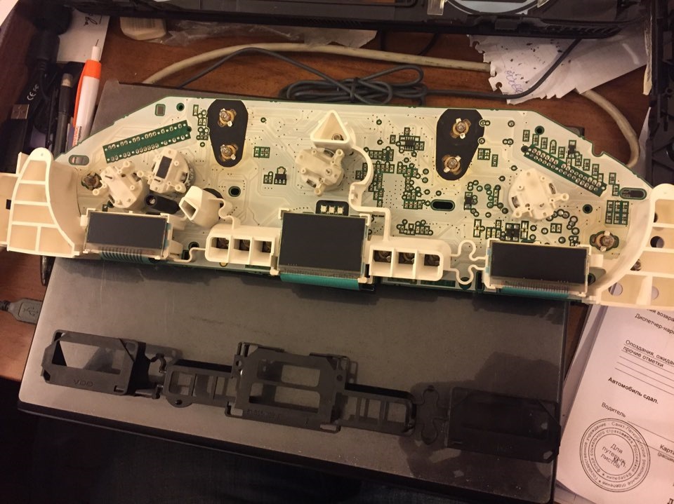 Распиновка приборки w124. Кп112а панель приборов. Восстановить приборную панель. Восстановить приборную панель. Панель мерседес w202.