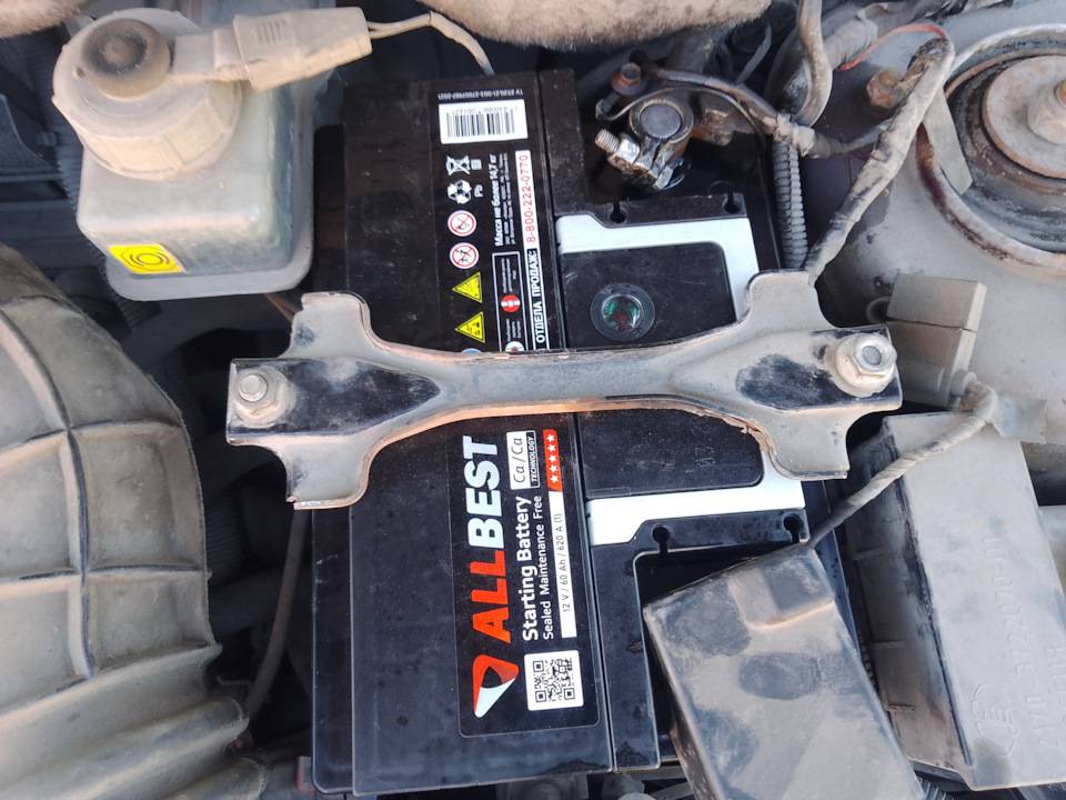 Photo from the logbook Lada Granta liftback (1G). Found on photo: 2220770