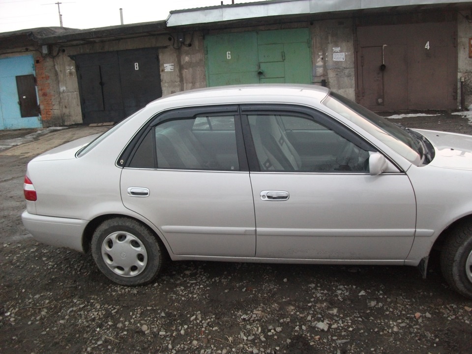 Просели задние пружины — Toyota Corolla (110), 1,5 л, 2000 года ...