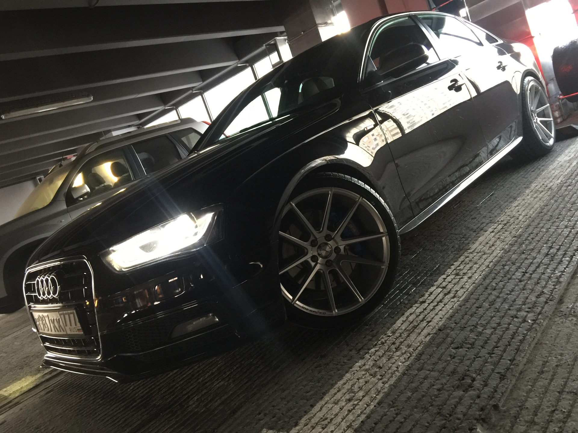 Диски ауди фото. Диски Inforged ifg19 Audi a4. Ауди а5 Inforged. Audi a5 Inforged Wheels. 9,5j Audi.