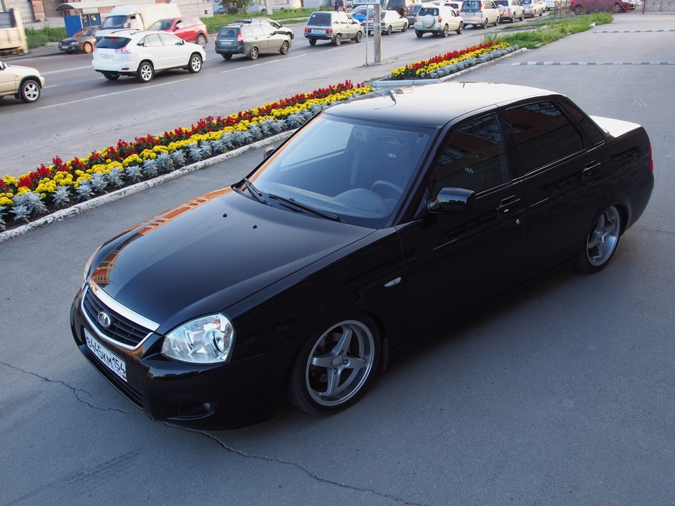 приора 2 седан черная на стиле. приора 2 седан на стиле. лада приора седан на стиле. приора 2 хэтчбек на стиле. стиль приоры седан.