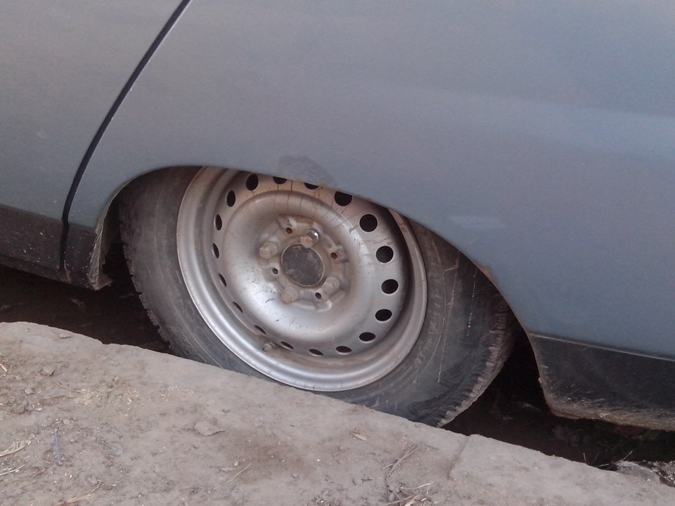 Лопнула Стойка. — Lada 21102, 1,5 л, 2002 года | поломка | DRIVE2