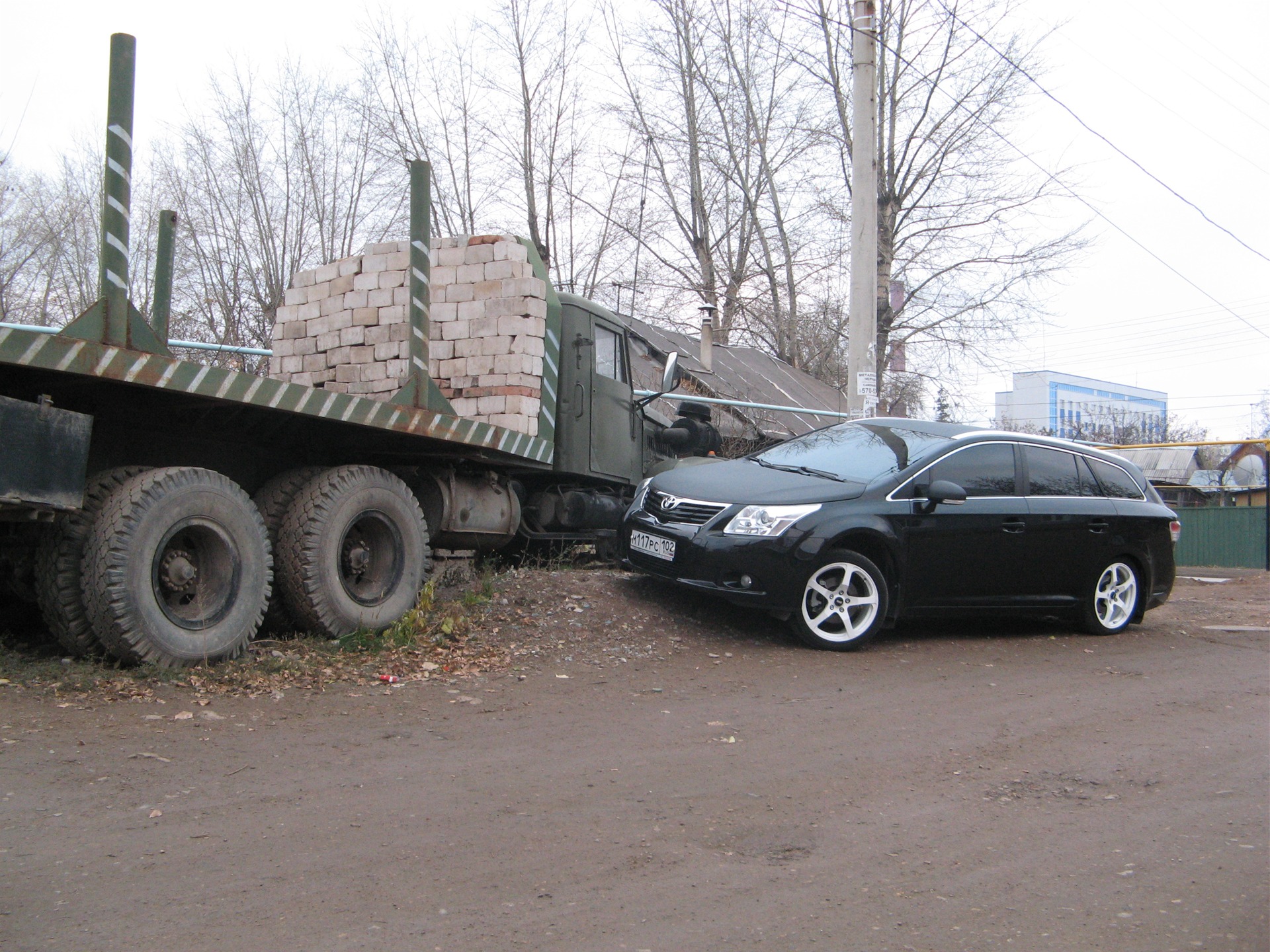    2 Toyota Avensis 18 2009