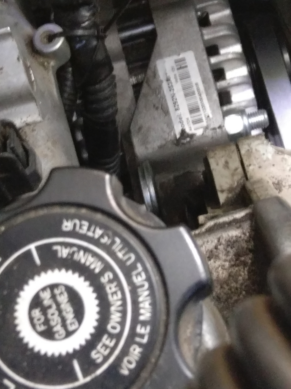 Натягивать как и на родном с помощью рычага — Honda HR-V (1G)