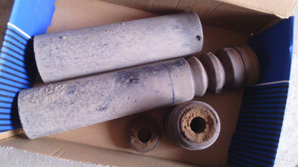 Замена отбойника заднего амортизатора, , , — Hyundai Accent (3G), 1,5 л ...