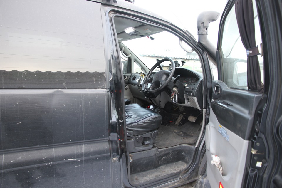 Фото в бортжурнале Mitsubishi Delica (L400)