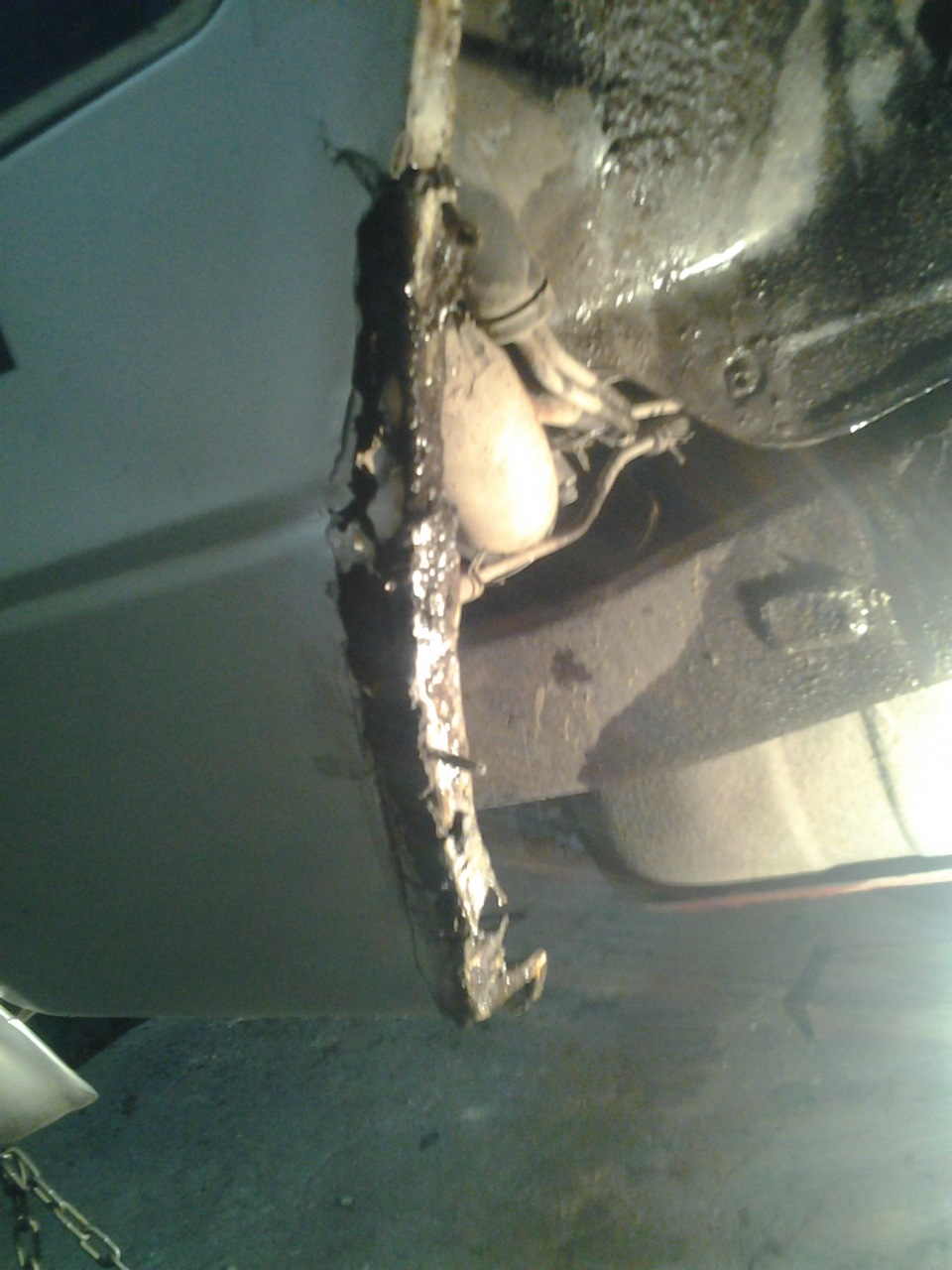 Сгнили железные подкрылки ланос. Ремонт подкрылка сгнил. Прогнили крылья на кия спортейдж 2. Задние арки на москвич 2141. Сгнил подкрылок.