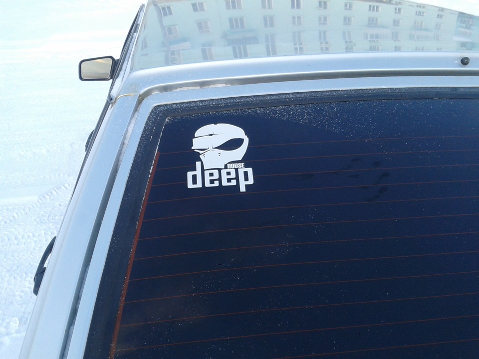 Наклеил наклейку Deep House — Lada 21093i, 1,5 л, 2003 года ...