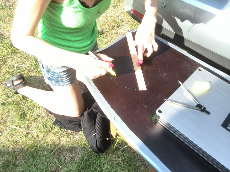 Разметка отверстий под колонки — Chevrolet Lacetti 5D