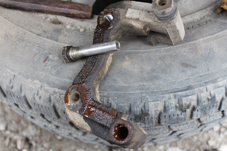 Замена тормозного диска и полировка фар — Honda Accord Wagon (6G), 2,3 ...