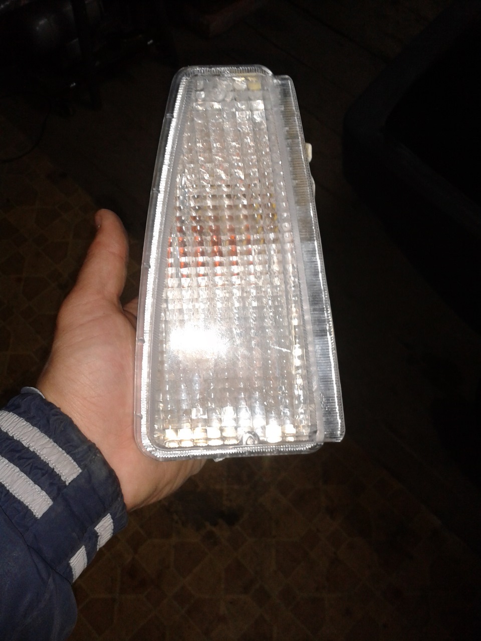 поворотник 2115 2114 bosch. белые поворотники на ваз 2114. белые поворотники. как сделать задний белый поворотник ваз 2109. купить белые поворотники на ваз 21 0 8.