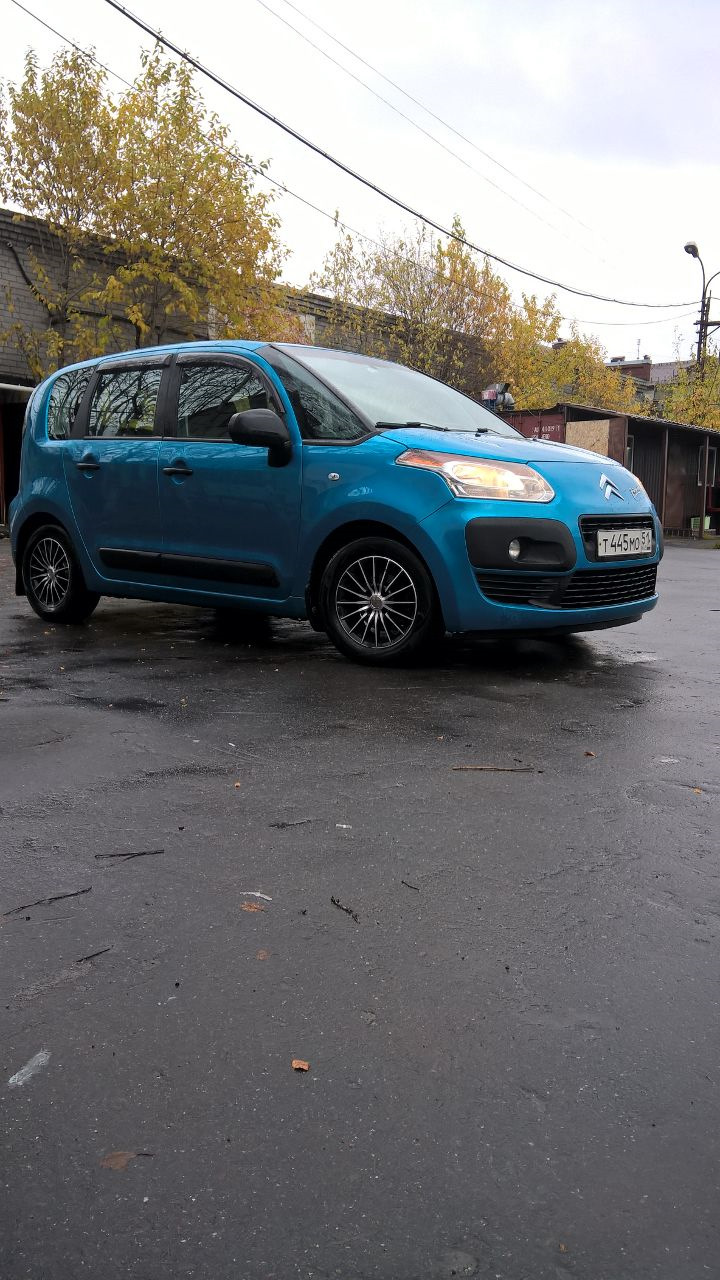 Первые фотки — Citroen C3 Picasso, 1,4 л, 2010 года | покупка машины |  DRIVE2