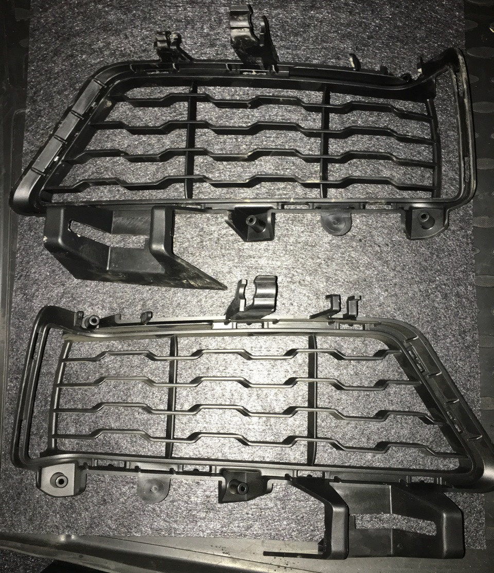 [Продано] Решетки в бампер (м пакет) без птф — BMW 3 series (F30), 2 л ...