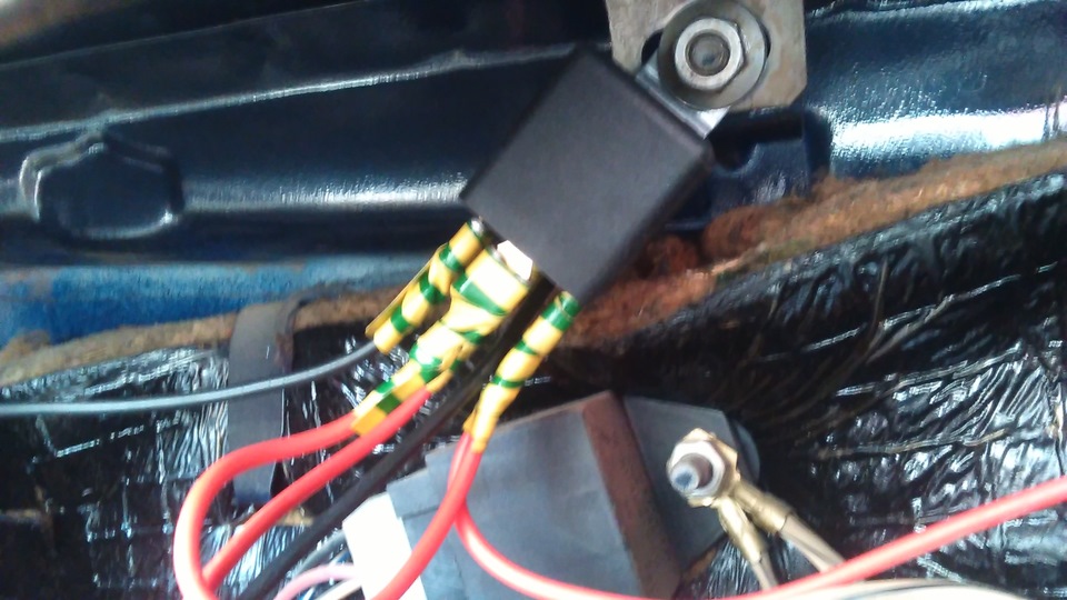 Открывание багажника с кнопки Ваз 2106 — Lada 21061, 1,4 л, 1997 года ...