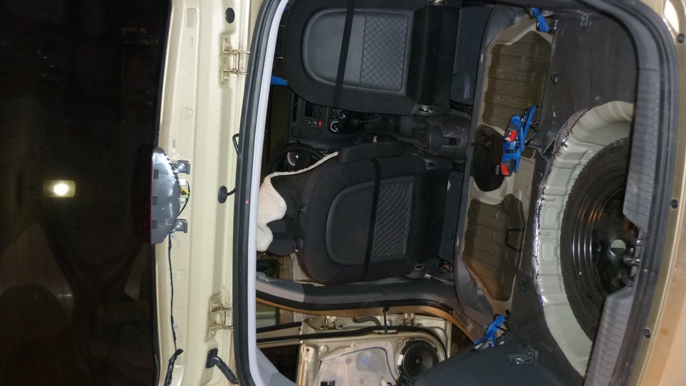 Ужасно гремит салон.Начинаем делать шумку Рио — Citroen C4 L, 1,5 л ...