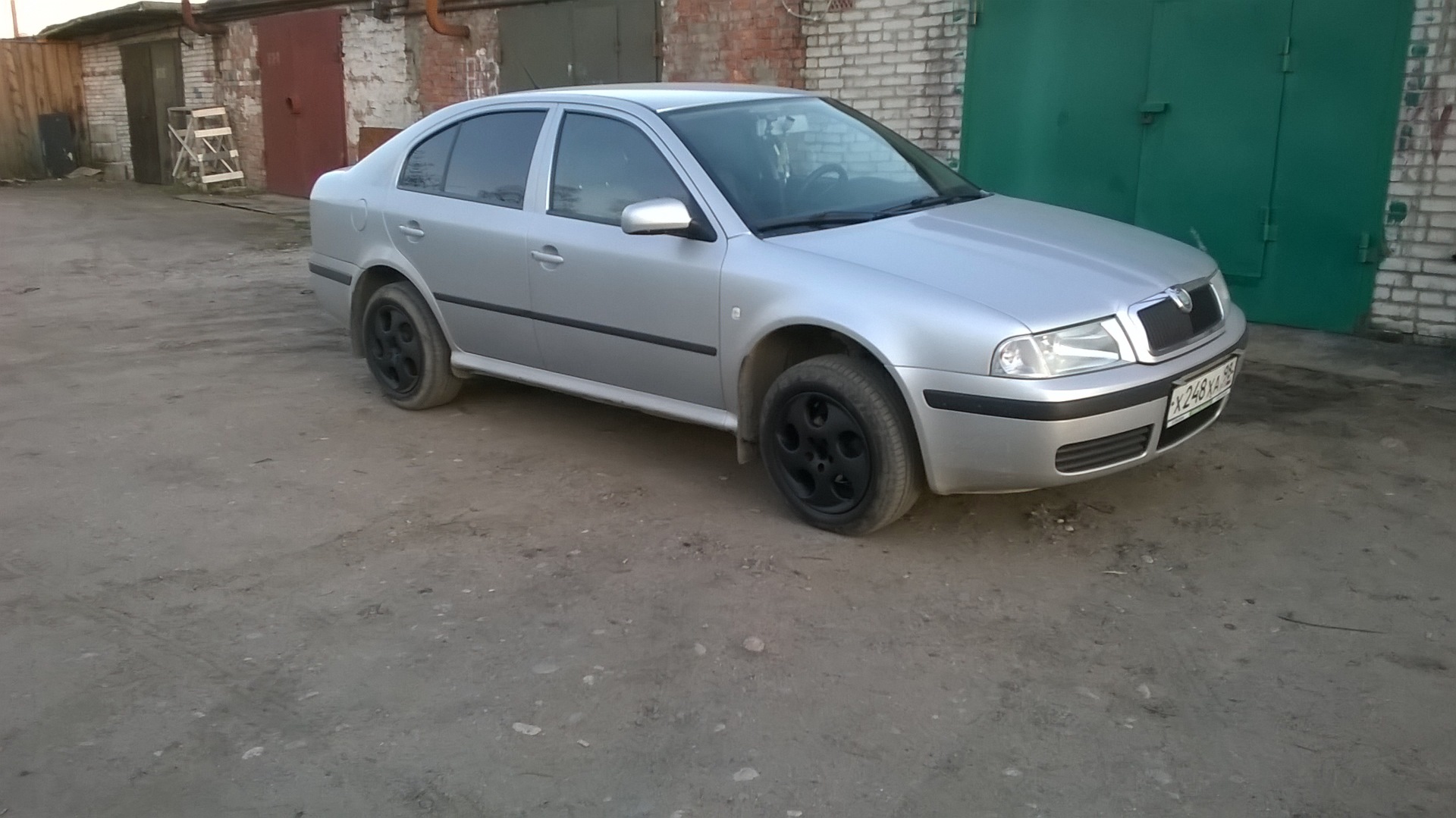 момо диски — Skoda Octavia A4 Mk1, 1,4 л, 2005 года | колёсные диски ...