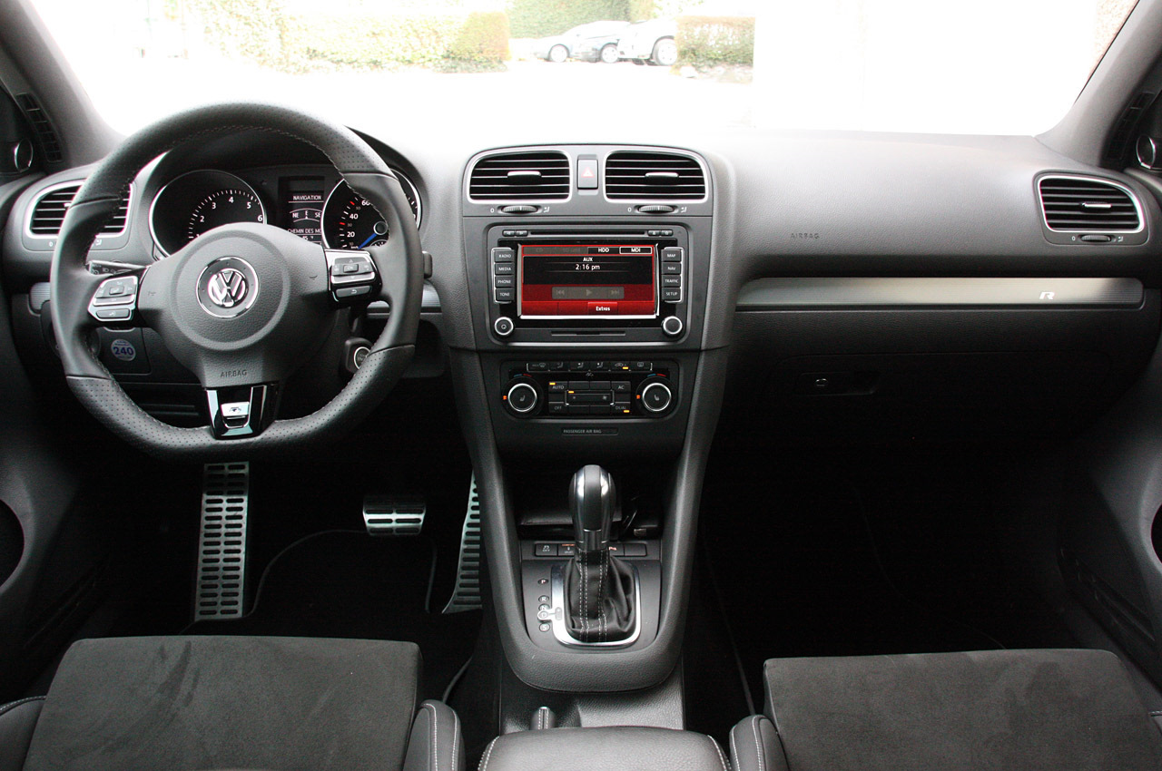 Vw golf 6 interior. салон фольксваген гольф 2008 года. Golf торпеда. Golf 8 торпеда. торпеда vw golf 6.