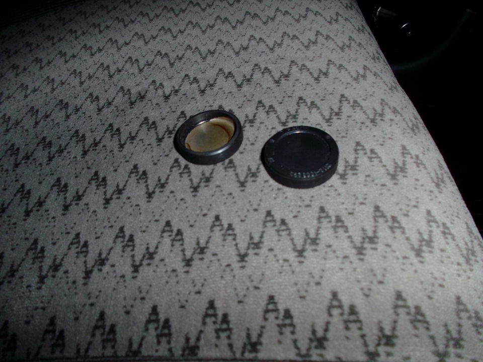 Выбило заглушку распредвала:( — Lada 21124, 1,6 л, 2005 года | своими ...