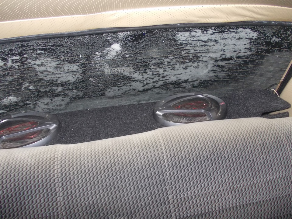 купил акустическую полку и врезал динамики в двери…лохонулся т.к стекло ...