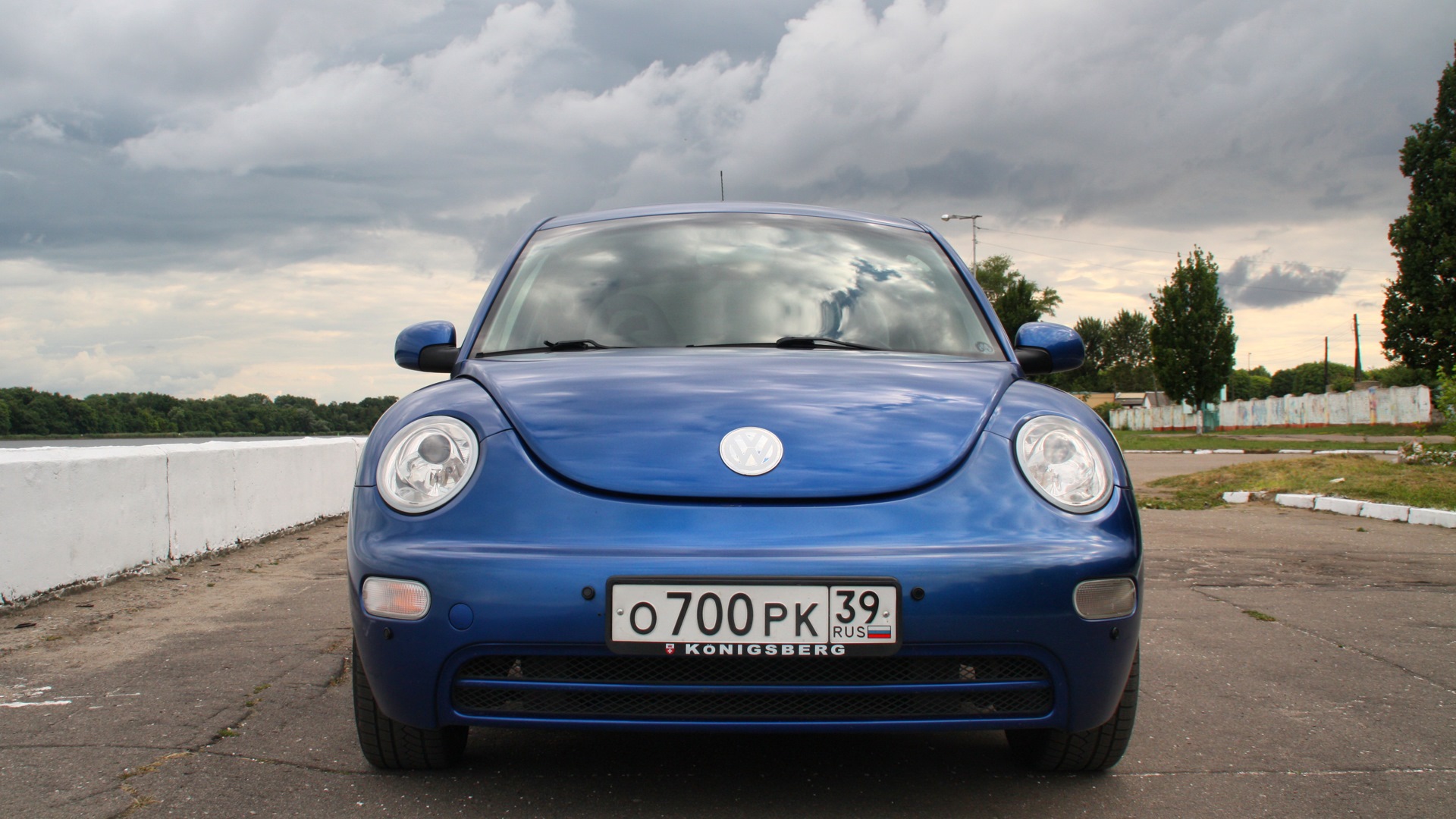 Volkswagen New Beetle 1.4 бензиновый 2002 | Птица Цвета Ультрамарин на  DRIVE2