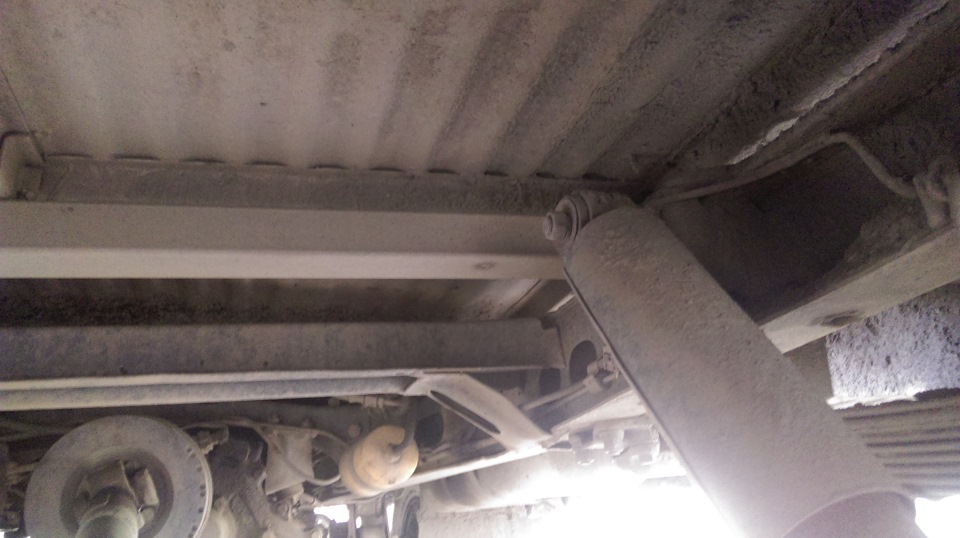 Ремонтные работы и трещина в раме