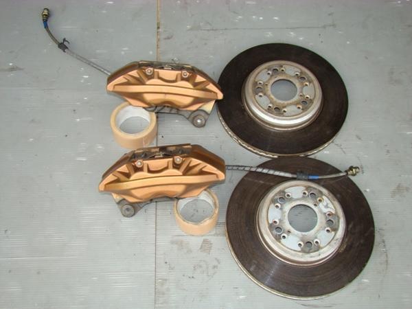 Fashionable brakes - Toyota Altezza 25 l 1999