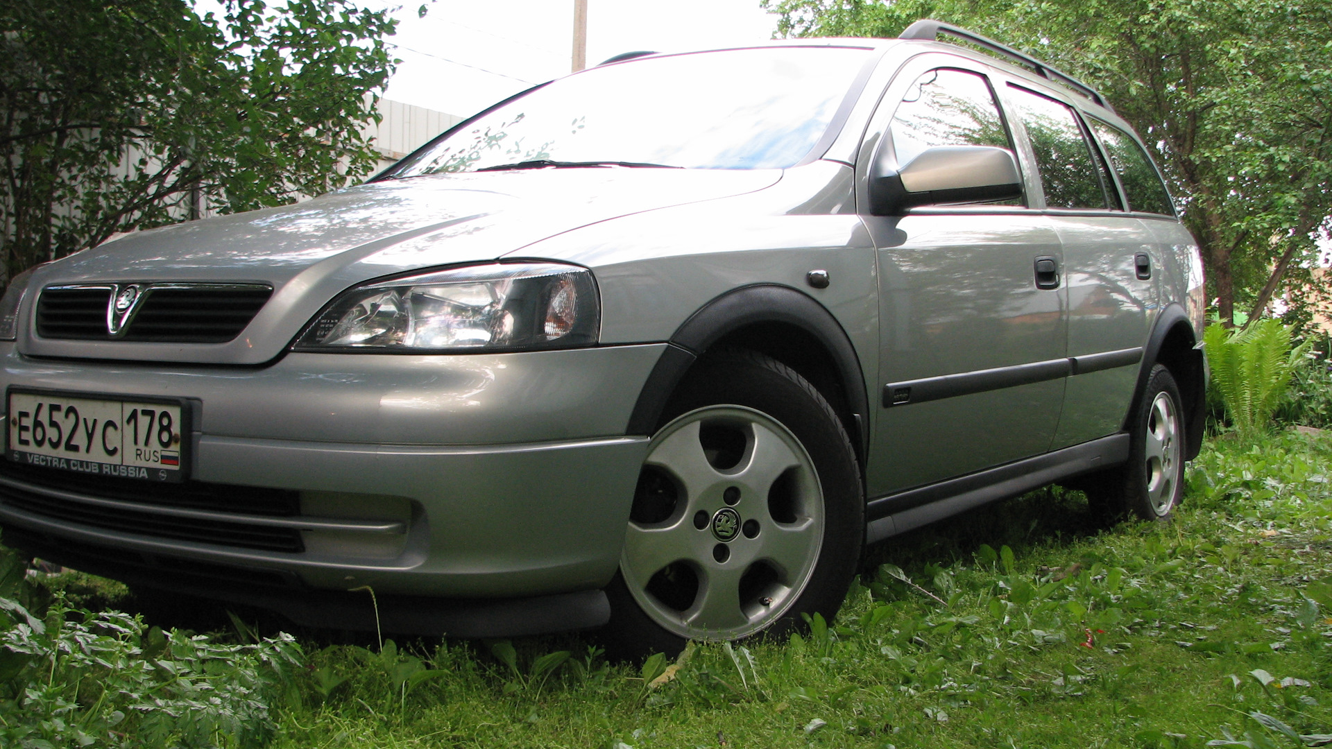 Колесо опель универсал. Opel Astra g 2000 универсал. Opel Astra 2000 универсал. Opel Astra g 2003. Opel Astra g 2003 универсал.