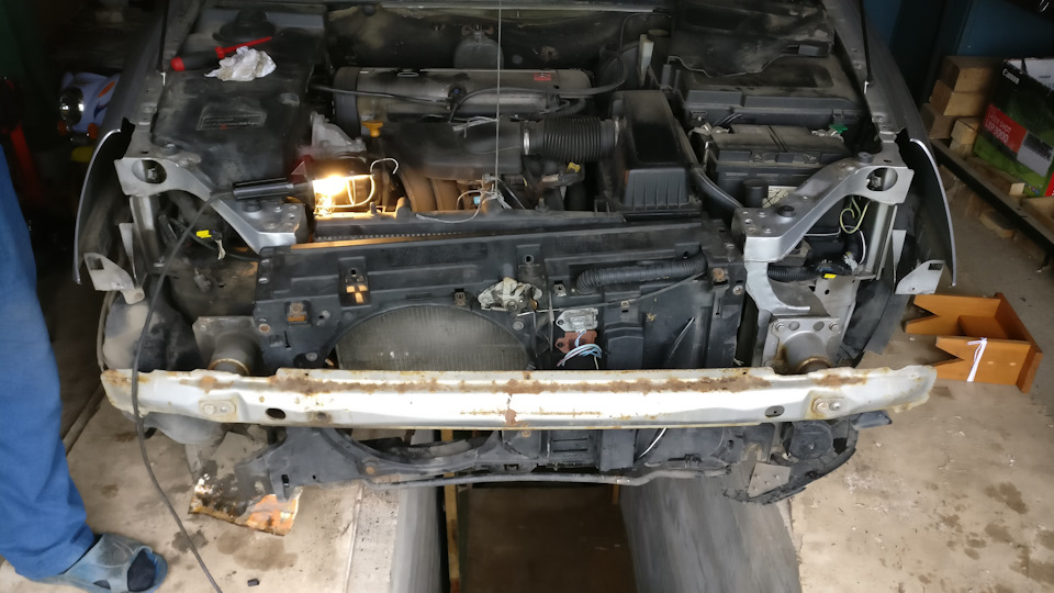 Замена конденсатора кондиционера… — Citroen C5 (1G), 2 л, 2001 года ...