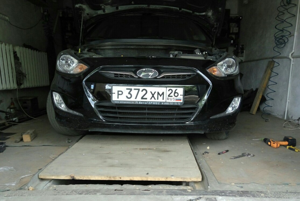 Не много обо всём. Борьба с грязью под капотом. Сетка в бампер. Замена ...