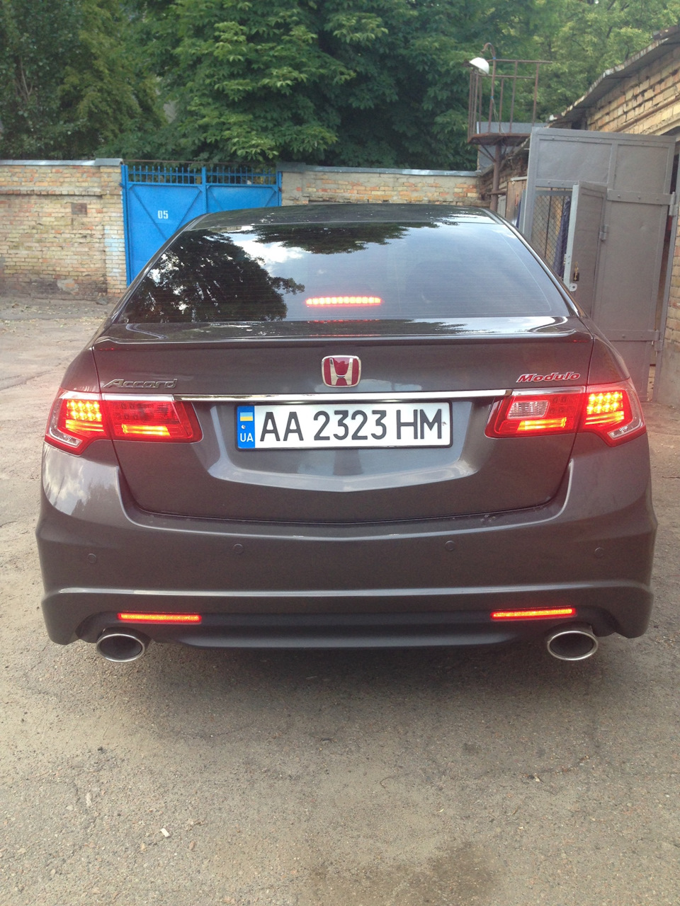 Замена третьего стопа в задней полке на LED OEM Honda — Honda Accord ...