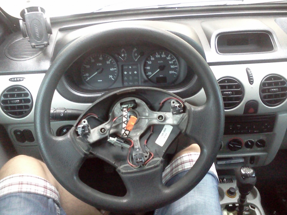 Как снять руль рено кангу 1 Обтяжка руля кожей! - Renault Kangoo (1G), 1,5 л, 2005 года аксессуары DRIVE2