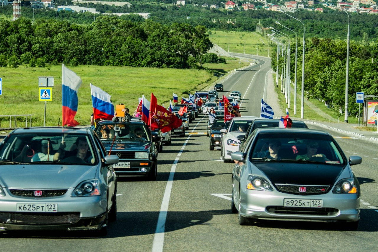 Автопробег. Люксовый автопробег. Штутгарт Германия автопробег. Автопробег по Европе. Автопробег Висман автомобили.