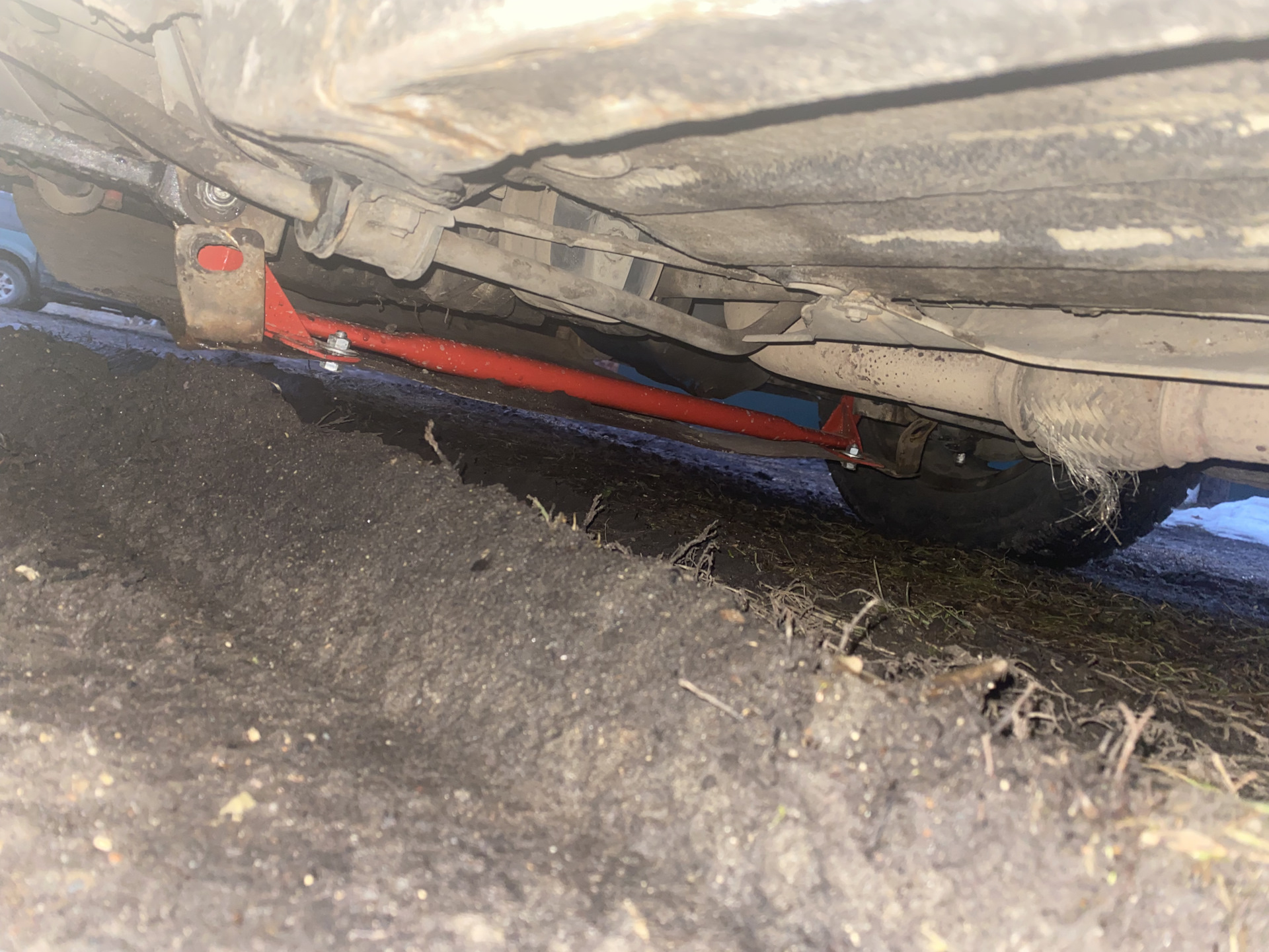 Распорка рычагов — Lada 2114, 1,6 л, 2012 года | запчасти | DRIVE2