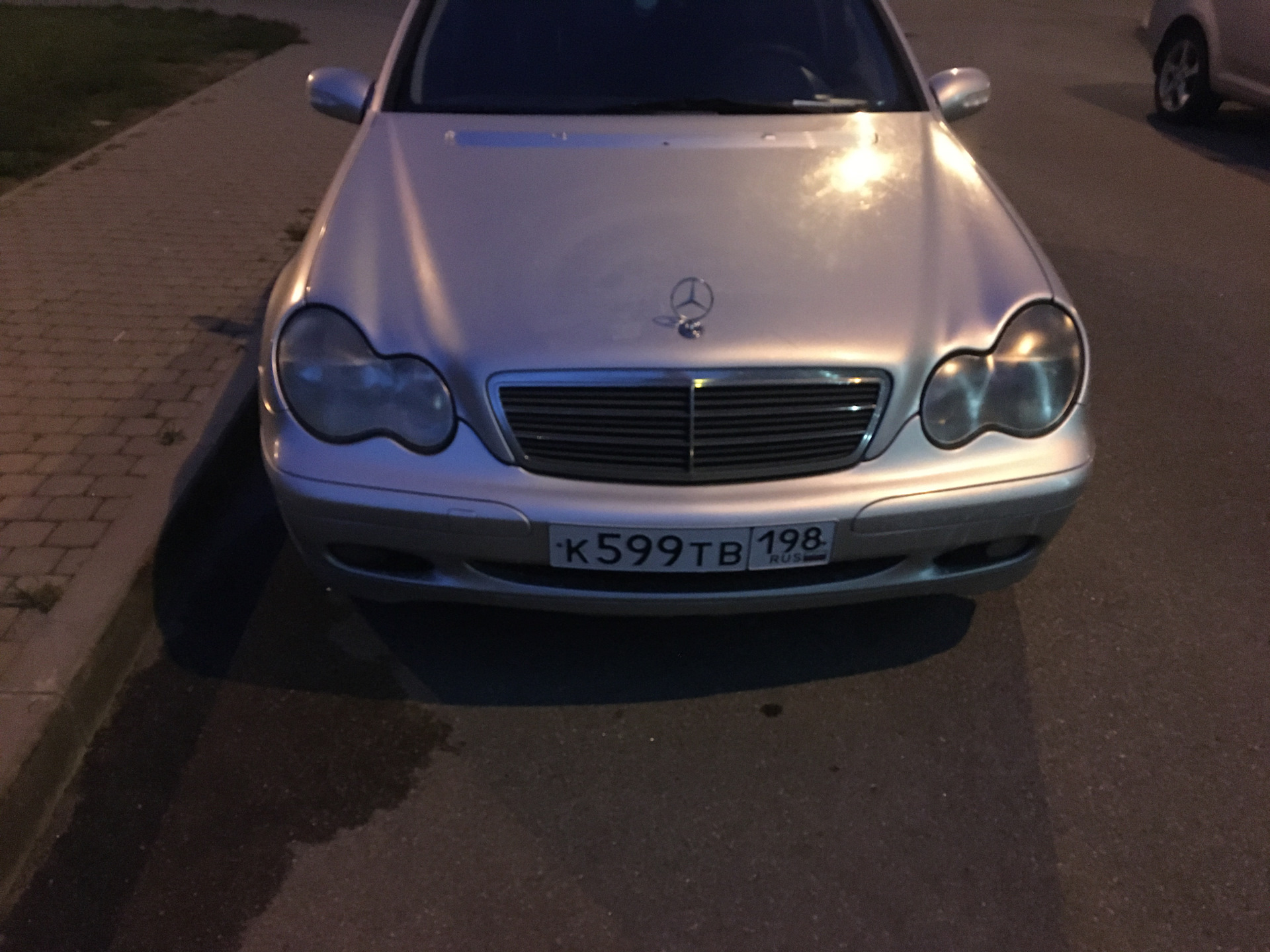 Поднимаются обороты на паркинге — Mercedes-Benz C-class (W203), 2,6 л, 2002  года | своими руками | DRIVE2