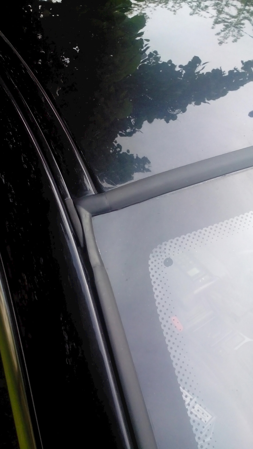 Заменил уплотнитель лобового стекла — BMW 5 series Touring (E39), 2,5 л ...