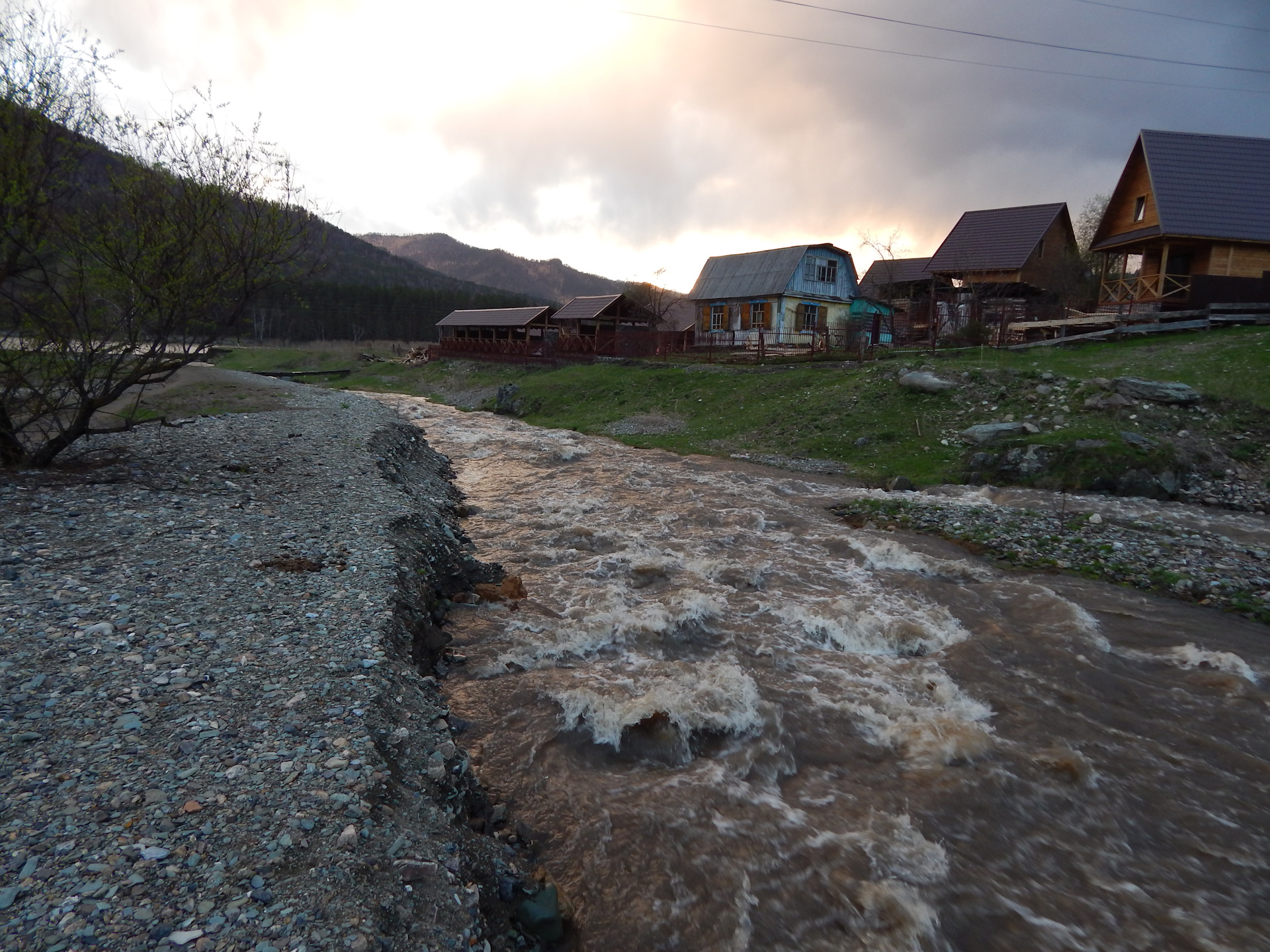 Горный Алтай поселок Узнезя