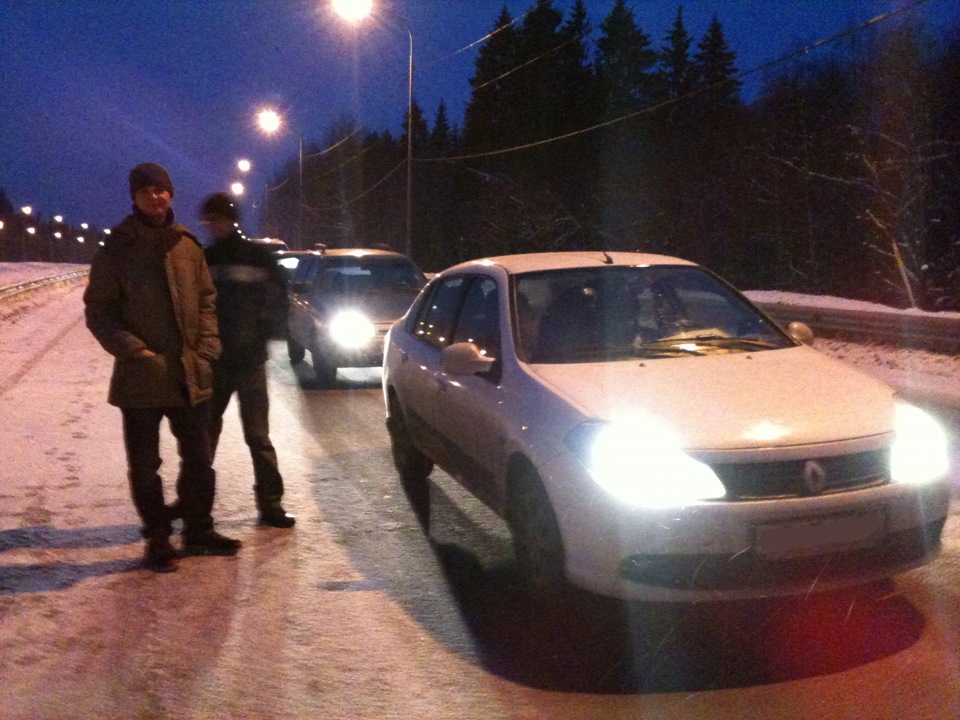 Поездка в Финляндию удалась — Renault Symbol, 1,4 л, 2010 года ...